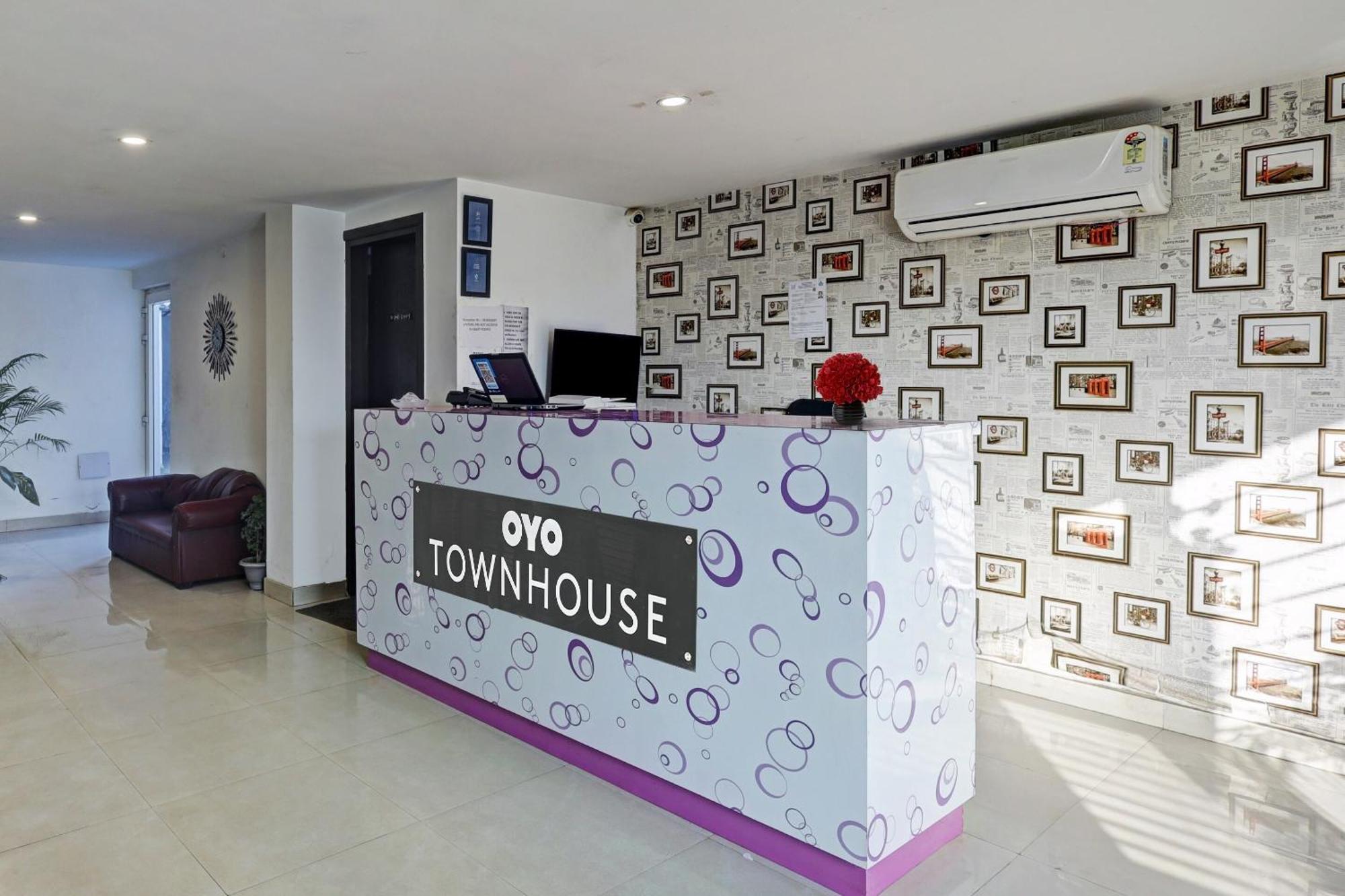 גורגאון Super Townhouse Tipsyy Near Bestech Central Square Mall מראה חיצוני תמונה